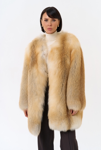 Миниатюра фотографии Шуба из рыжей лисы