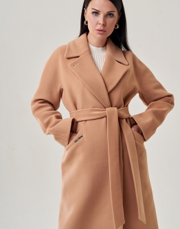 Купить Светлое женское пальто  в каталоге
