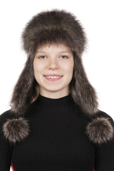 Купить Шапка женская из натуральной замши с енотом в каталоге