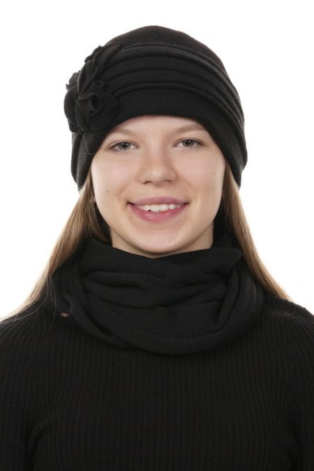 Купить Шапка женская из трикотажа в каталоге