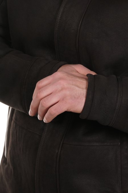 Купить Дубленка мужская из натуральной овчины с капюшоном в каталоге