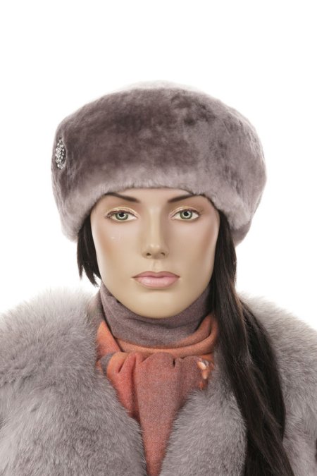 Купить Шапка женская из мутона в каталоге