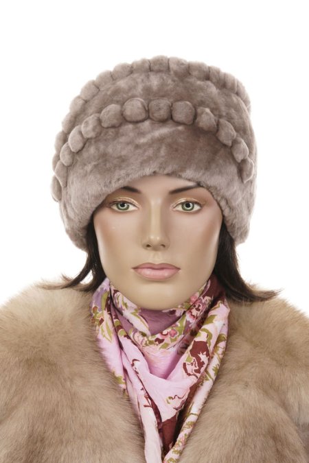 Купить Шапка женская из мутона в каталоге