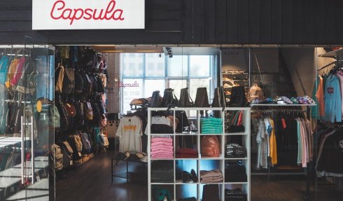 Capsula