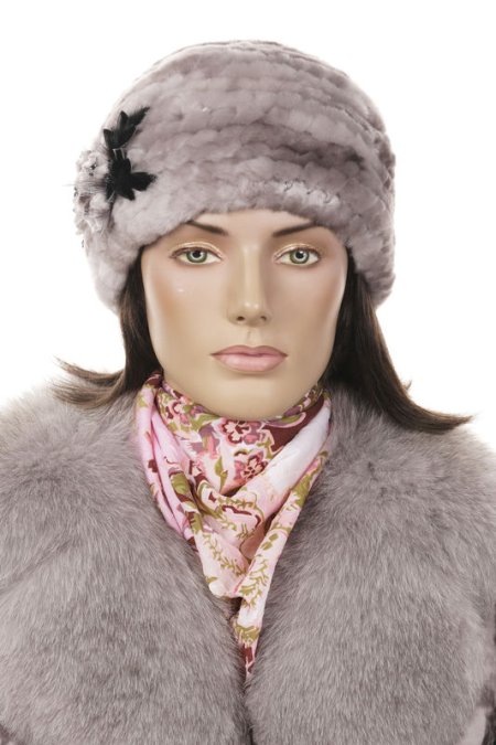 Купить Шапка женская из мутона в каталоге