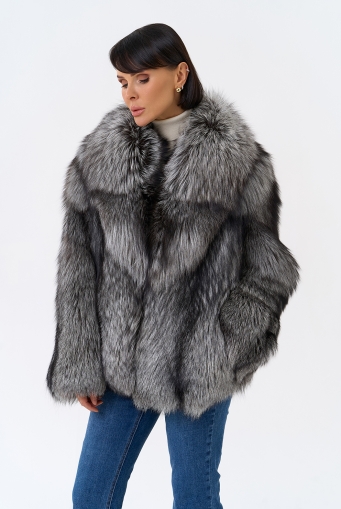 Миниатюра фотографии Шуба из лисы