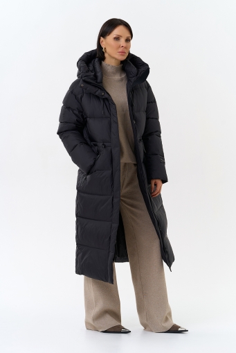 Миниатюра фотографии Женский пуховик черного цвета с капюшоном