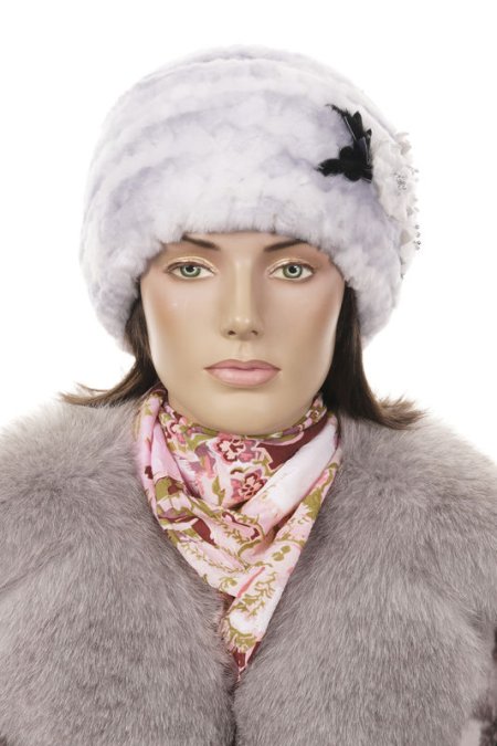 Купить Шапка женская из мутона в каталоге