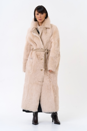 Миниатюра фотографии Женская двухсторонняя дубленка с поясом