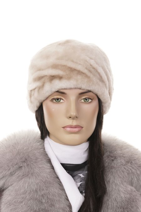 Купить Шапка женская из мутона в каталоге