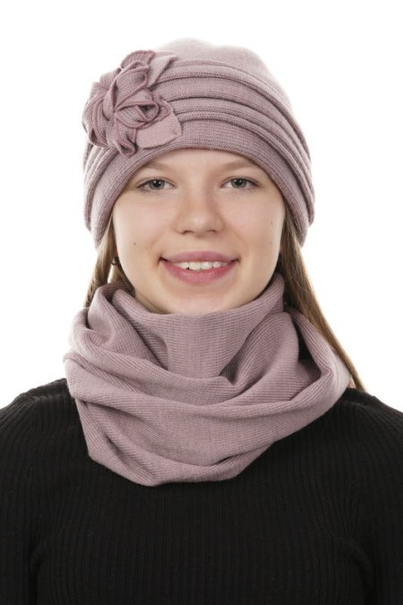 Купить Шапка женская из трикотажа в каталоге