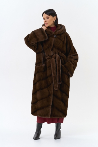 Миниатюра фотографии Шуба из меха норки с капюшоном