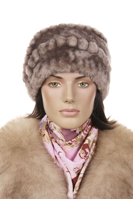 Купить Шапка женская из мутона в каталоге