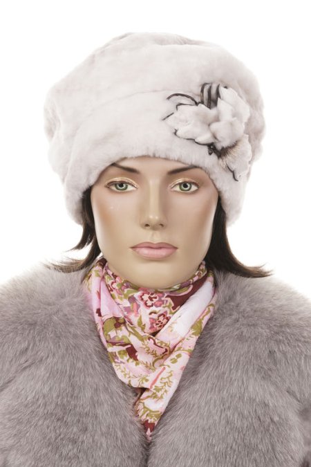 Купить Шапка женская из мутона в каталоге