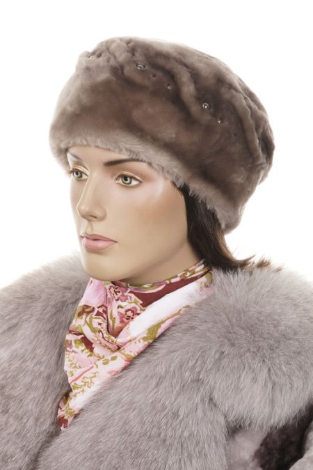 Купить Шапка женская из мутона в каталоге
