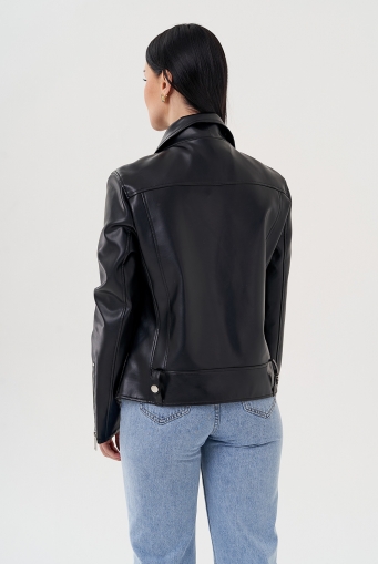 Миниатюра фотографии Куртка косуха из эко кожи черного цвета 