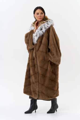 Миниатюра фотографии Шуба из меха норки с капюшоном из меха рыси