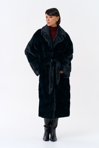 Миниатюра фотографии Зеленая шуба из норки