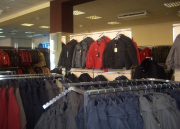 Магазин Актив, где можно купить верхнюю одежду в России