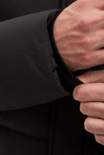 Миниатюра фотографии Мужской пуховик черного цвета