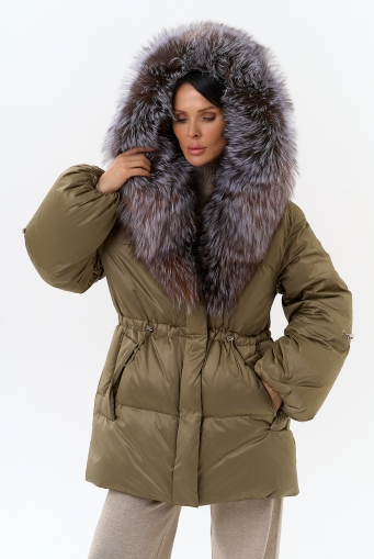 Миниатюра фотографии Женский пуховик с капюшоном из меха блюфрост