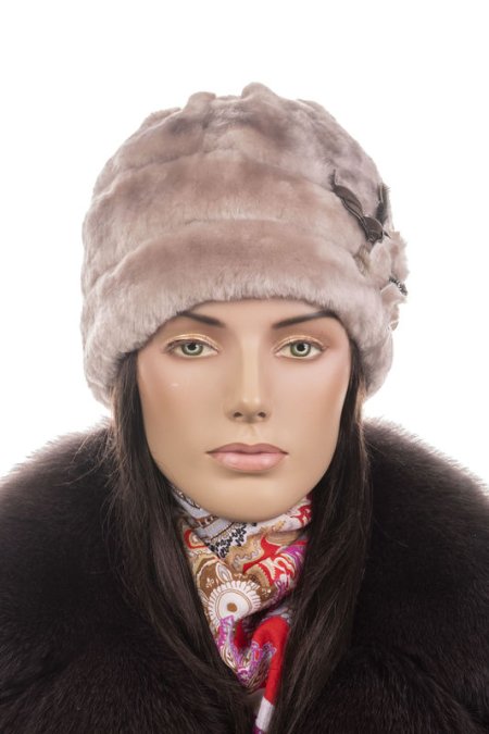 Купить Шапка женская из мутона в каталоге