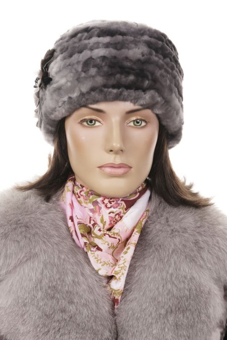 Купить Шапка женская из мутона в каталоге