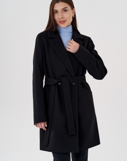 Купить Женское пальто в черном цвете до колена в каталоге