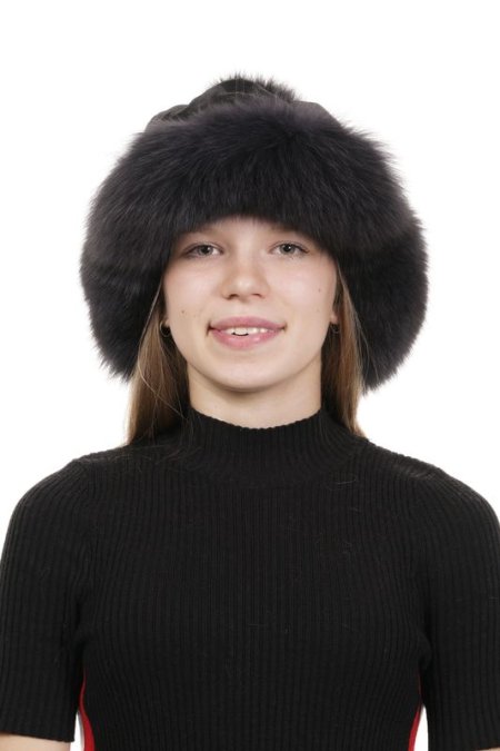 Купить Шапка женская из натуральной кожи с песцом в каталоге