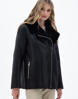 Купить Женская дубленка из эко кожи с отделкой из эко меха в каталоге без категории