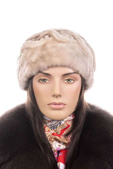 Купить Шапка женская из мутона в каталоге