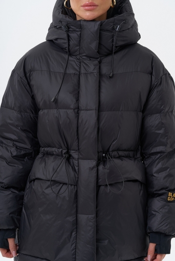 Миниатюра фотографии Женский пуховик черного цвета