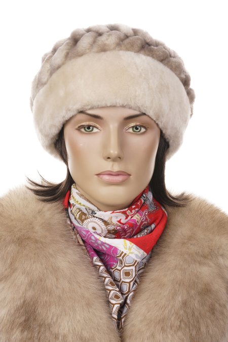 Купить Шапка женская из мутона в каталоге