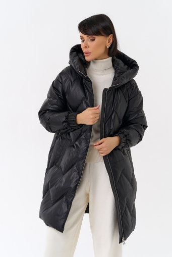 Миниатюра фотографии Длинный пуховик из кожи