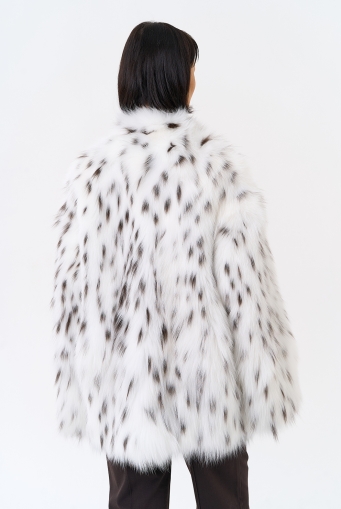 Миниатюра фотографии Шуба из лисы с инкрустацией под рысь