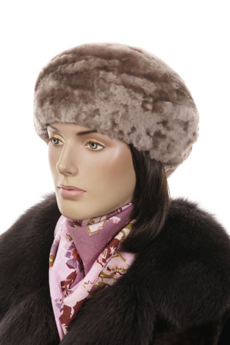 Купить Шапка женская из мутона в каталоге