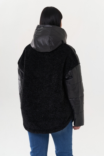 Миниатюра фотографии Женская куртка с капюшоном в черном цвете