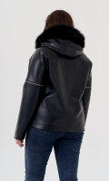 Миниатюра фотографии Женская куртка трансформер с капюшоном 