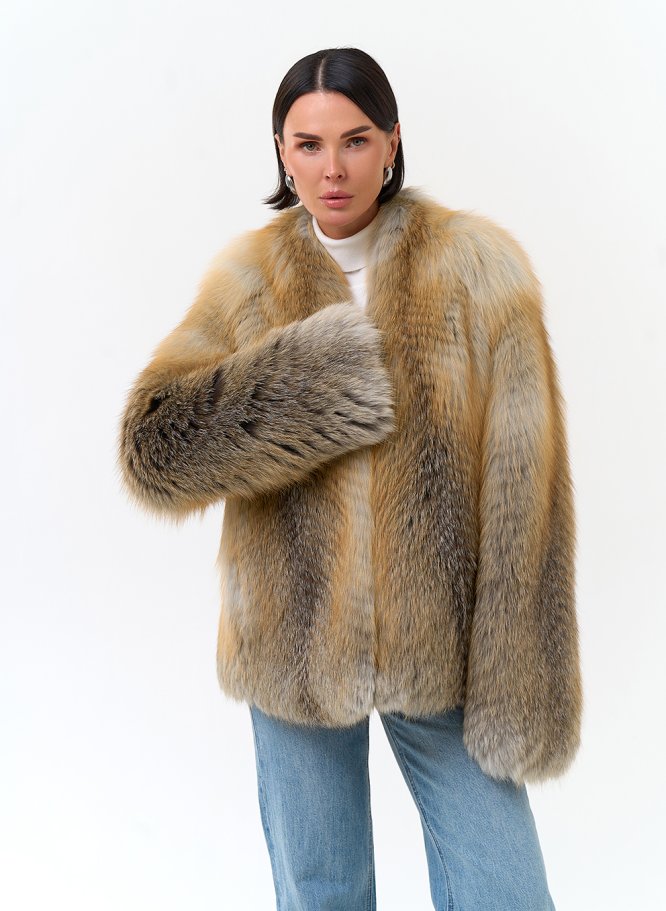 Миниатюра фотографии Шуба из меха лисы