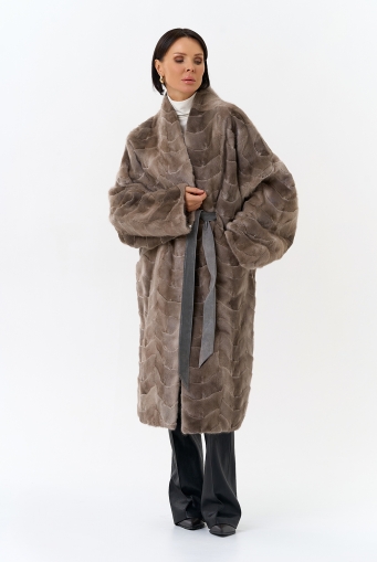 Миниатюра фотографии Шуба из меха норки с поясом