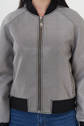 Миниатюра фотографии Куртка "бомбер" из эко кожи серого цвета
