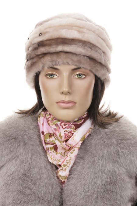 Купить Шапка женская из мутона в каталоге