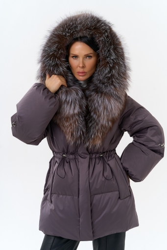 Миниатюра фотографии Женский пуховик с капюшоном из меха блюфрост