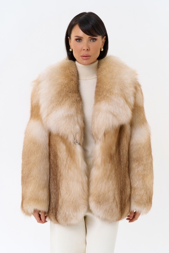 Миниатюра фотографии Куртка из лисы