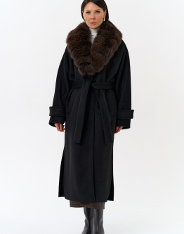 Купить Женское утепленное пальто с отделкой из меха песца в каталоге