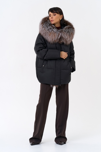 Миниатюра фотографии Женский пуховик с отделкой из меха блюфрост