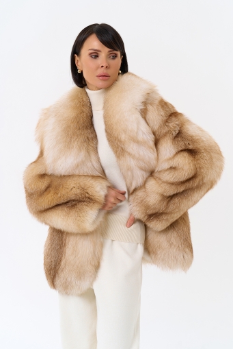 Миниатюра фотографии Куртка из лисы