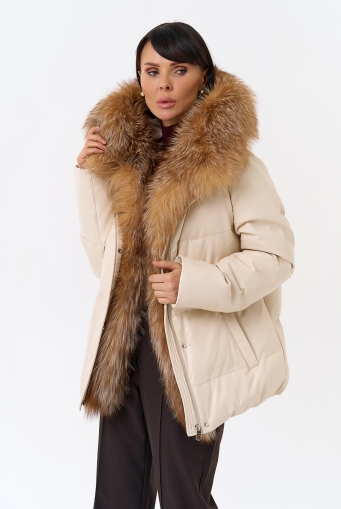 Миниатюра фотографии Женский пуховик из эко кожи с отделкой из натуральной лисы