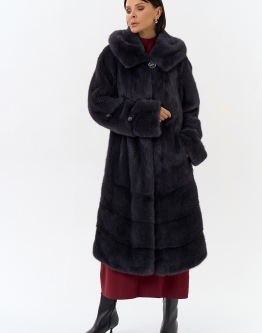 Купить Шуба из меха норки с капюшоном в каталоге