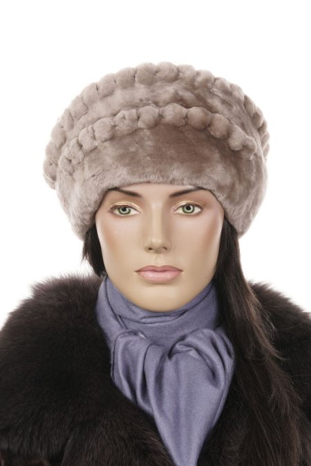 Купить Шапка женская из мутона в каталоге
